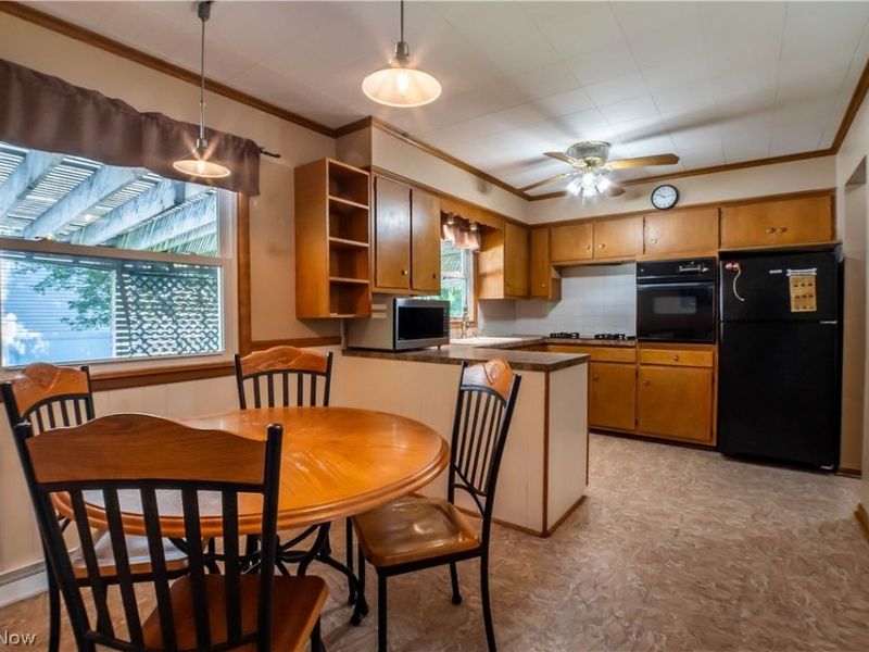 11255 Eleanor Avenue NE, Hartville, OH 44632 Photo 15