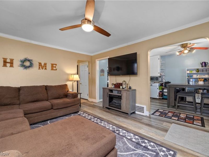 3419 Maplecrest Avenue , Parma, OH 44134 Photo 13