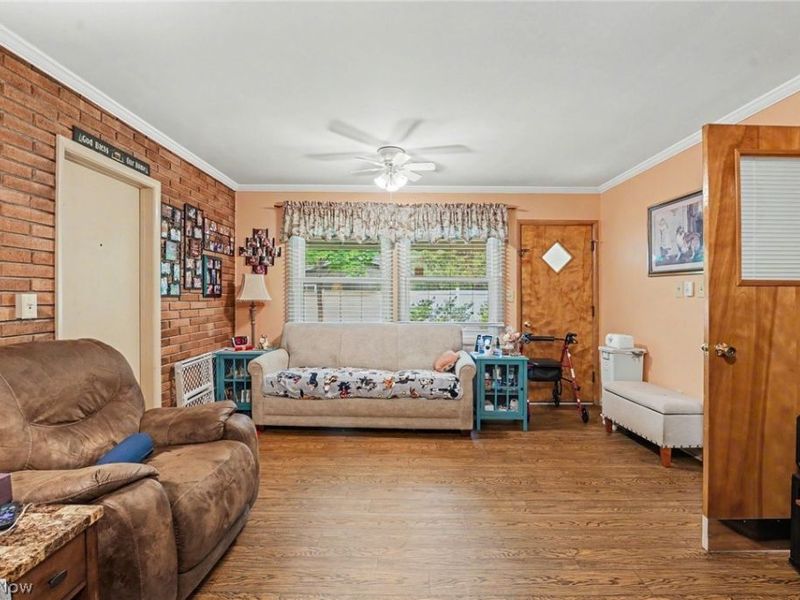 693 Woodbrook Road , Cuyahoga Falls, OH 44223 Photo 12