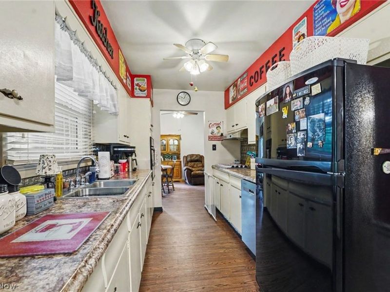 693 Woodbrook Road , Cuyahoga Falls, OH 44223 Photo 9