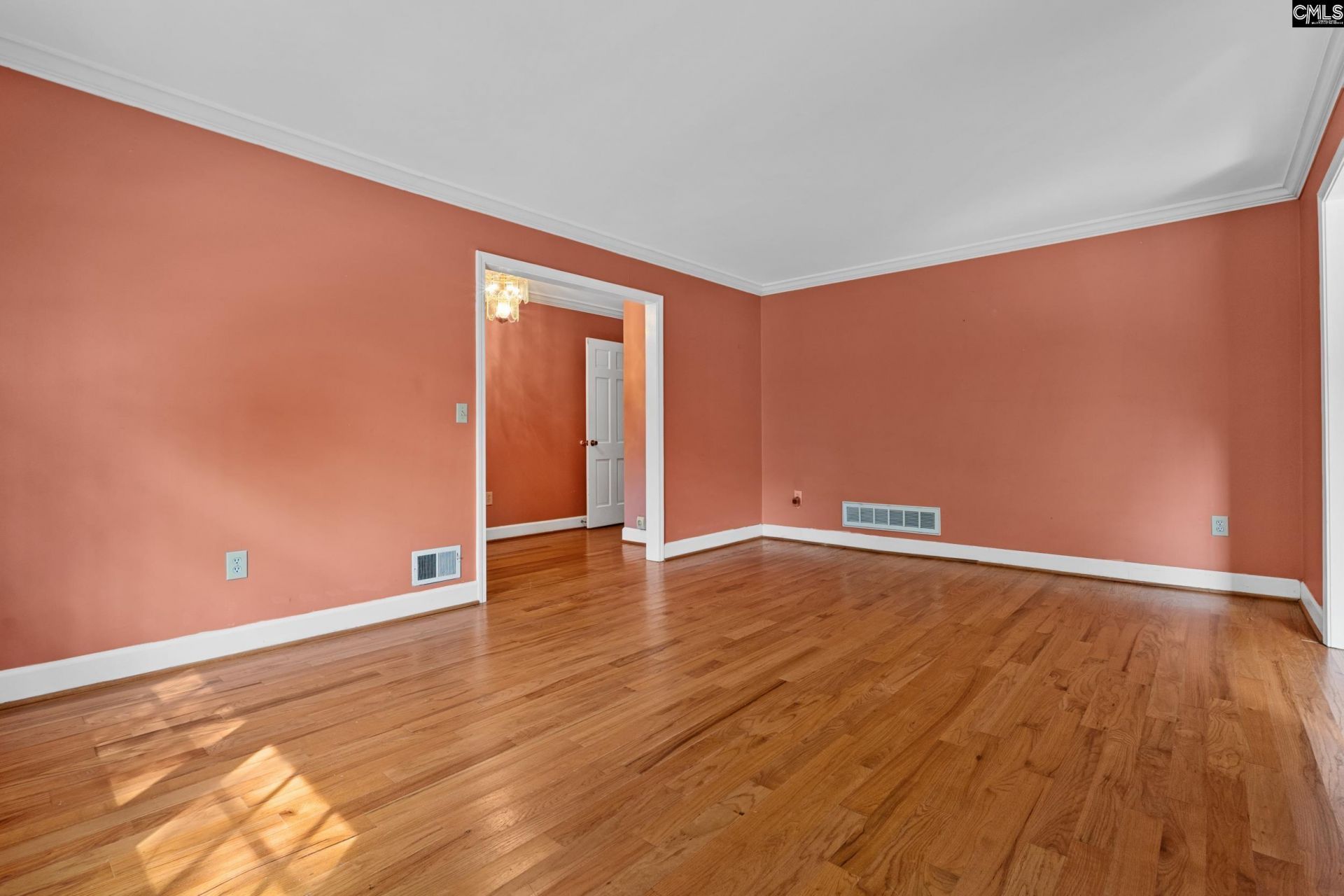 3525 Greenway Drive  Photo 9