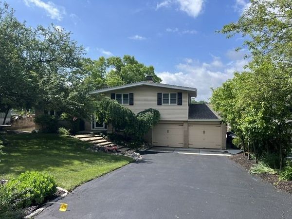 Mundelein, IL 60060