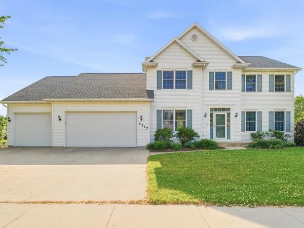 4717 N TANGLEWOOD DRIVE, Appleton, WI 54913