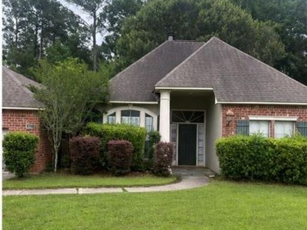 421 GREENFIELD Drive , Mandeville, LA 70448