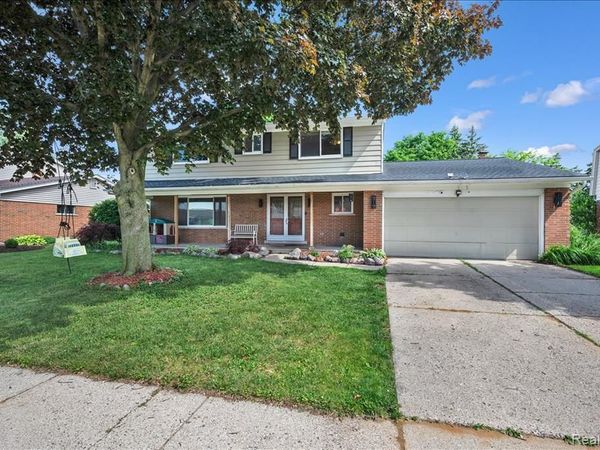 16625 Monticello Drive, Clinton Twp, MI 48038