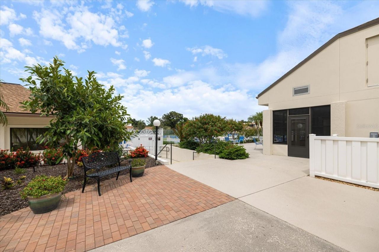 618 Bird Bay Drive S, Unit 110, Venice, FL 34285 Photo