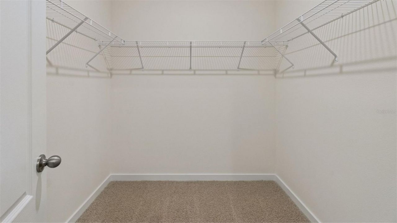 2033 Walnut Creek Drive , Kissimmee, FL 34744 Photo