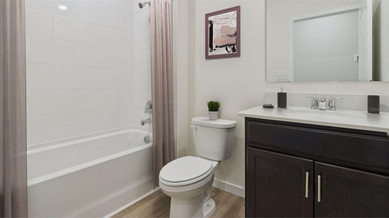 2033 Walnut Creek Drive , Kissimmee, FL 34744 Photo