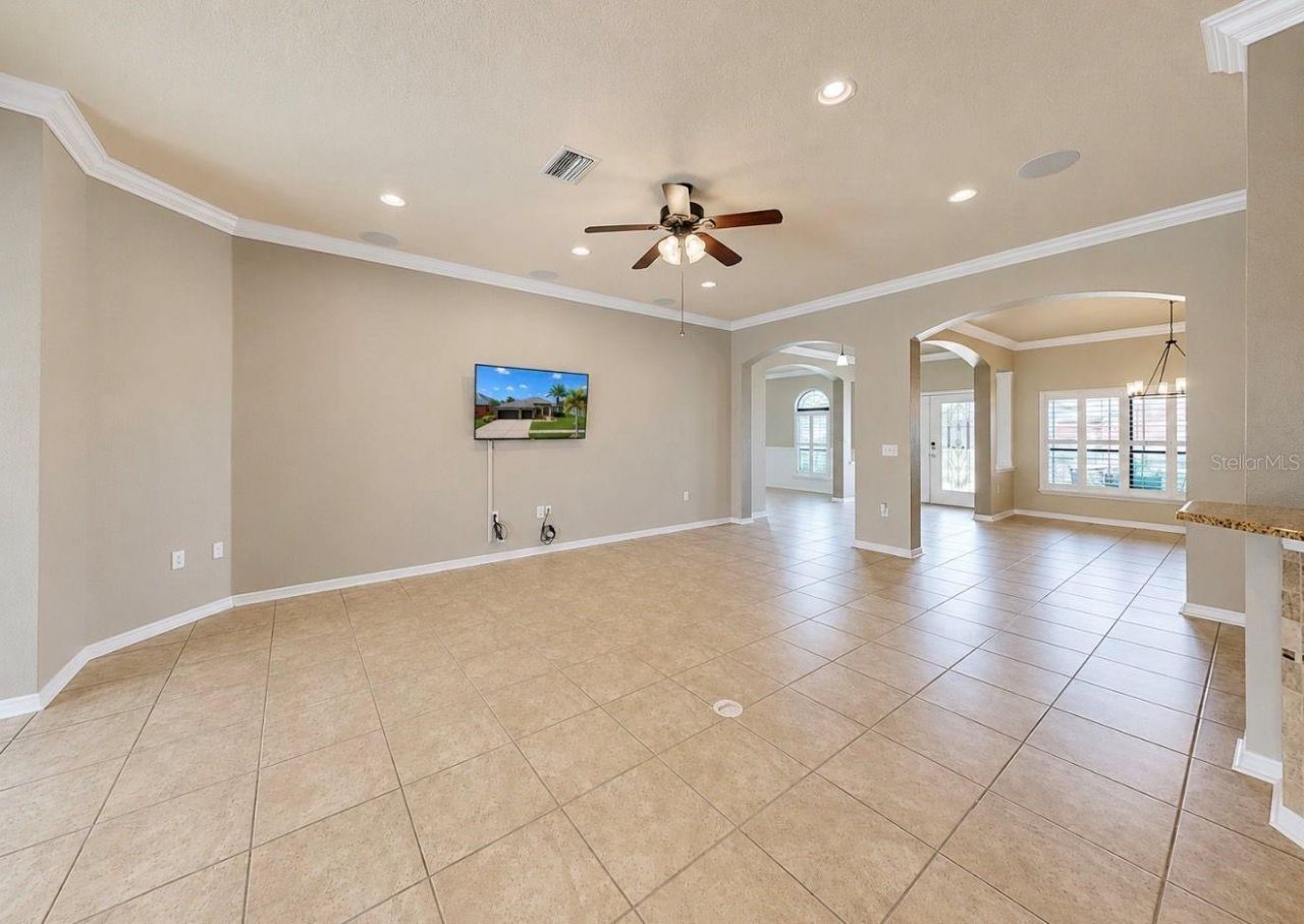 354 Hope Bay Loop, Apollo Beach, FL 33572 Photo