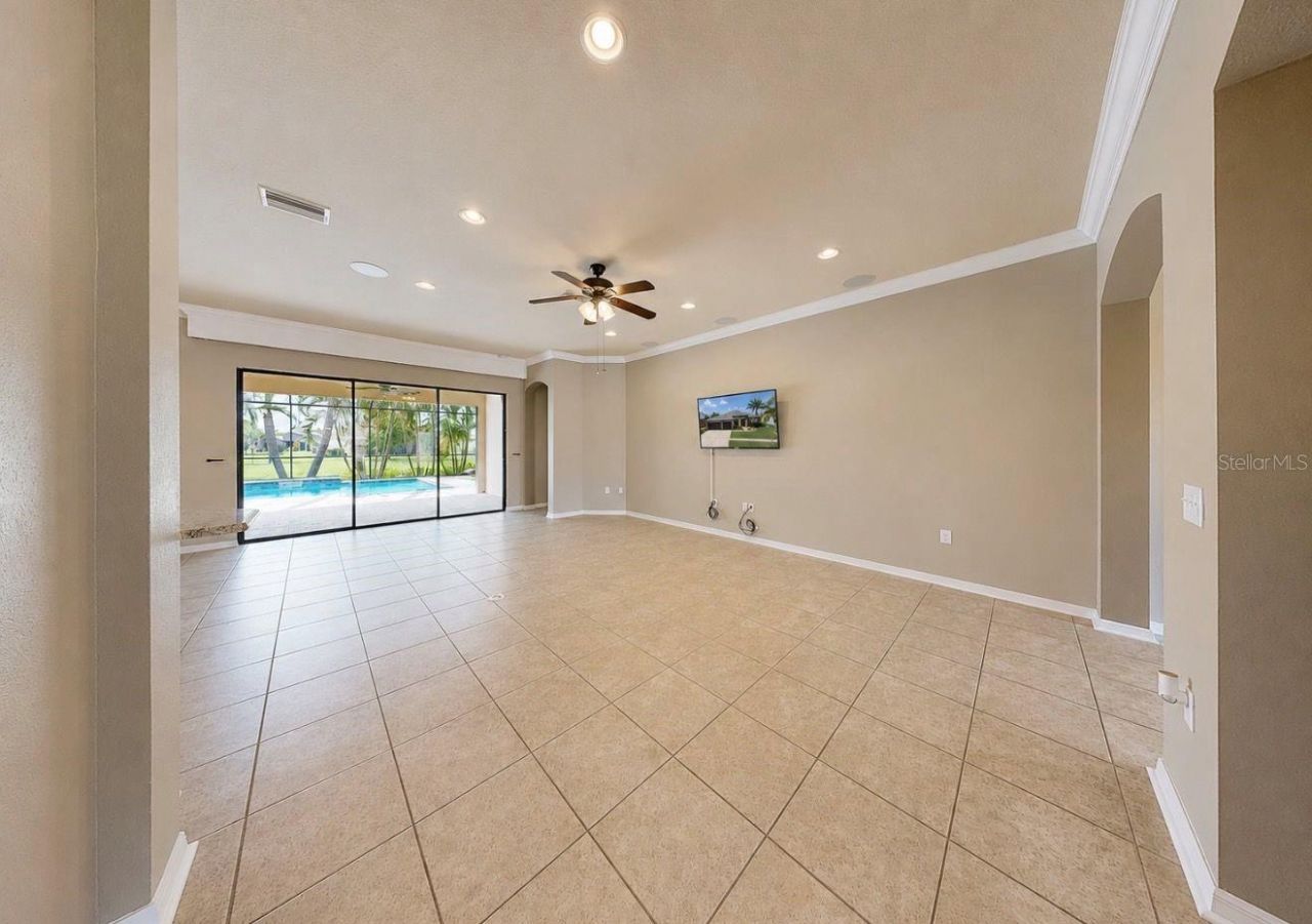354 Hope Bay Loop, Apollo Beach, FL 33572 Photo