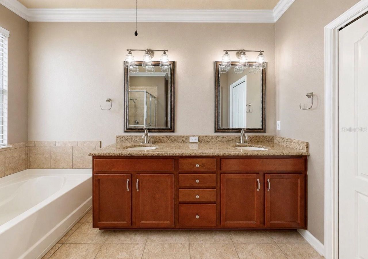 354 Hope Bay Loop, Apollo Beach, FL 33572 Photo