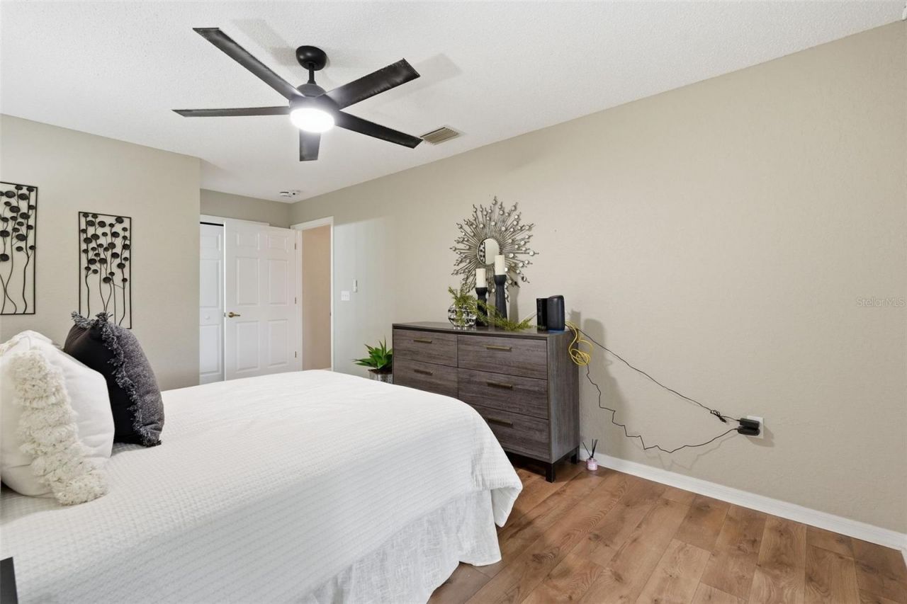 8175 Sturbridge Court , Unit 8175, Weeki Wachee, FL 34613 Photo