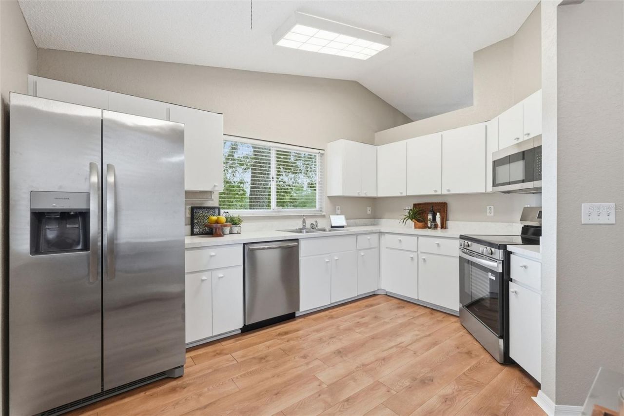 8175 Sturbridge Court , Unit 8175, Weeki Wachee, FL 34613 Photo