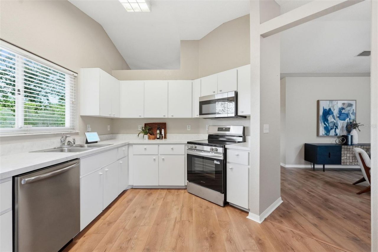 8175 Sturbridge Court , Unit 8175, Weeki Wachee, FL 34613 Photo