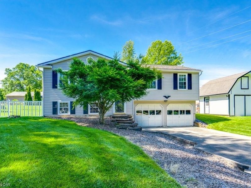 8600 Zion Circle NW, Massillon, OH 44646 Photo 4
