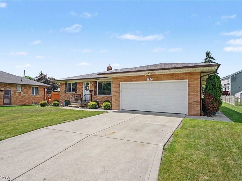 272 N Skyline Drive , Seven Hills, OH 44131 Photo 3