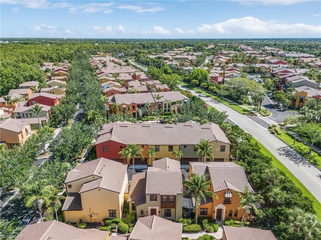 9118 Chula Vista St , Unit 12002, Naples, FL 34113 Photo