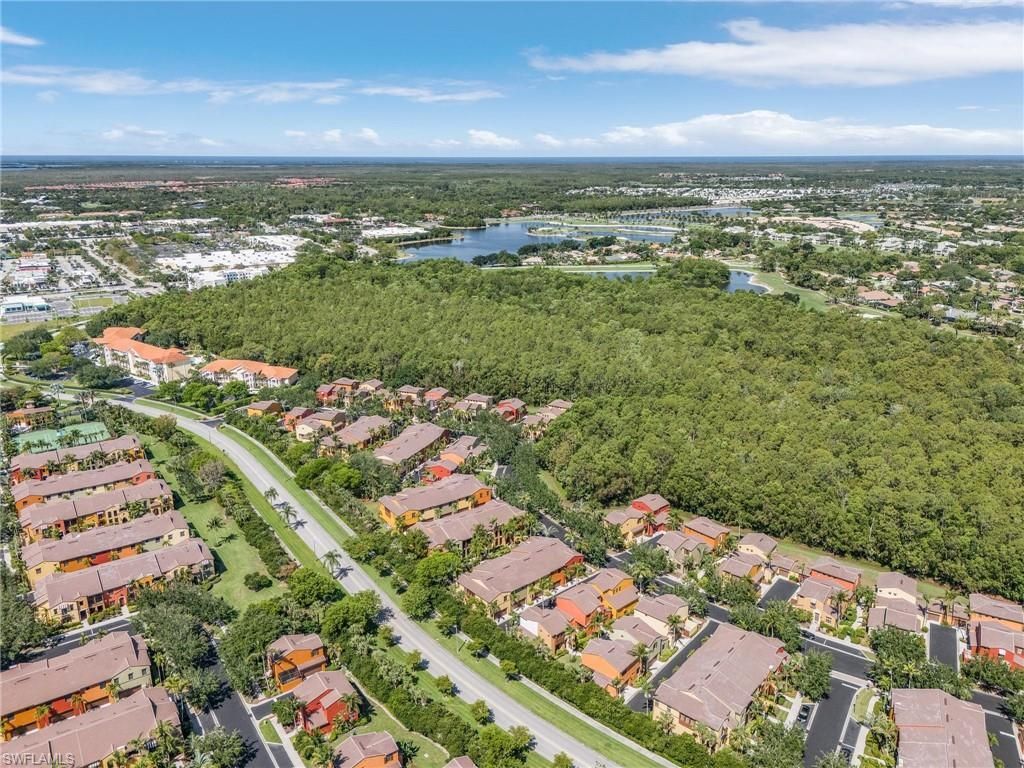 9118 Chula Vista St , Unit 12002, Naples, FL 34113 Photo