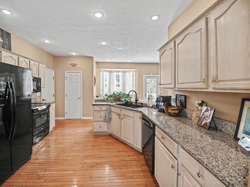 9400 Pleasant Valley Road , Mount Vernon, OH 43050 Photo 8