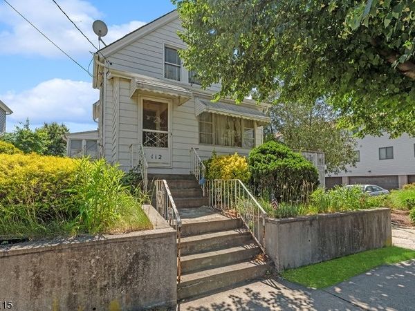 112 Page Ave, Lyndhurst, NJ 07071