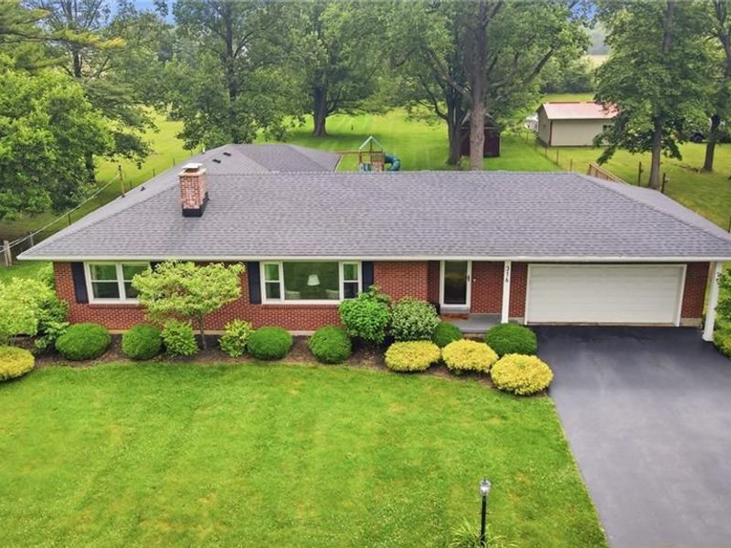 316 S Tecumseh Road, Bethel Township, OH 45506 Photo 2