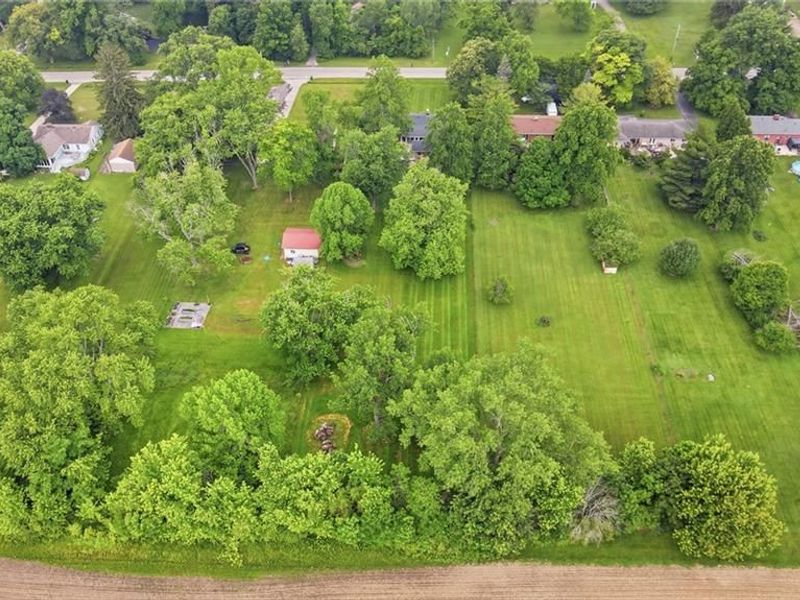 316 S Tecumseh Road, Bethel Township, OH 45506 Photo 5