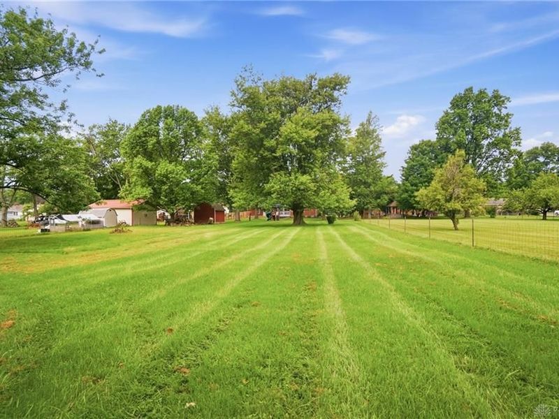 316 S Tecumseh Road, Bethel Township, OH 45506 Photo 68