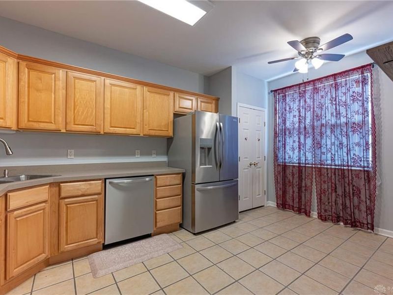 3028 Elmbrook Way, Beavercreek, OH 45431 Photo 6