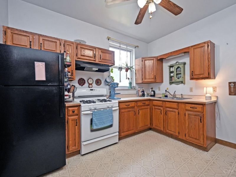 3915 Taft Avenue, Cincinnati, OH 45211 Photo 16