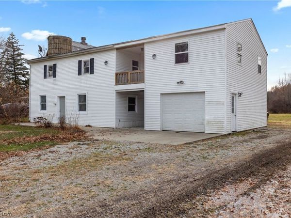 34725 1/2 Capel Road , Columbia Station, OH 44028