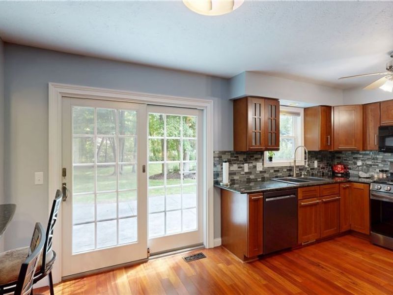 5365 Lenore Drive, Mentor, OH 44060 Photo 3