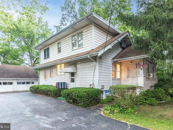 1135 PAWLINGS ROAD, AUDUBON, PA 19407