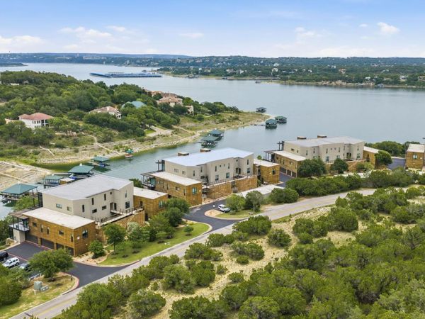 1101 Ivean Pearson RD , Unit B204, Lago Vista, TX 78645