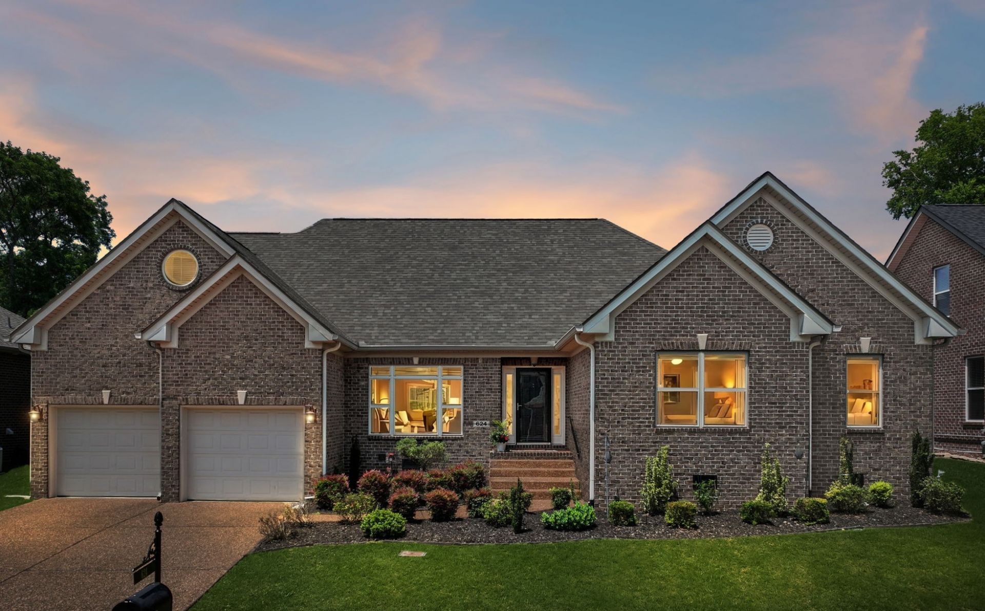 624 Collinscrest Ct, Nashville, TN 37221 Main Photo