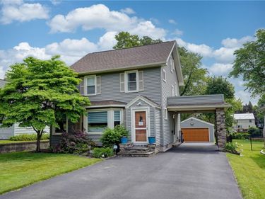178 Kiniry Drive , Rochester, NY 14609