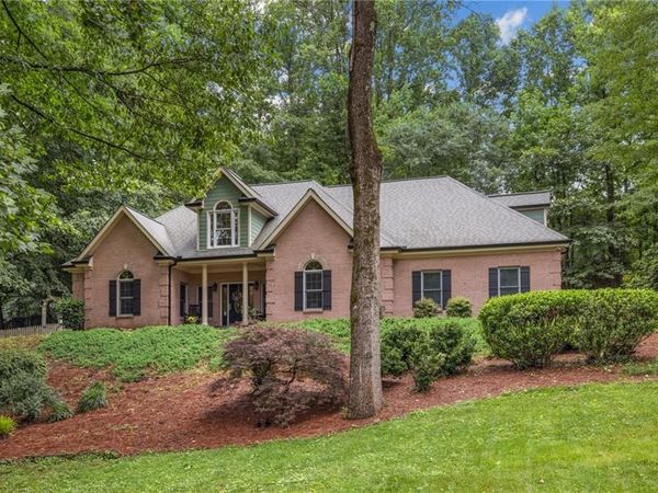 2520 Little John Lane , Cumming, GA 30040