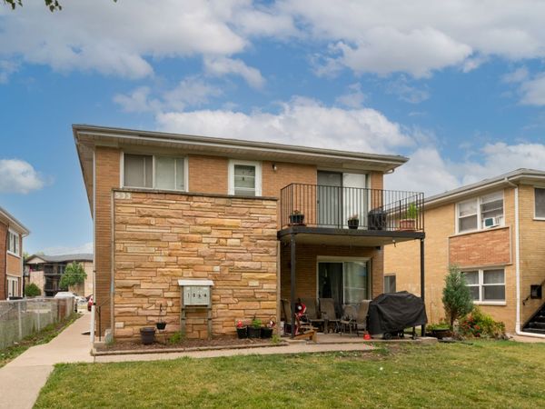 533 Green Oaks Court , Unit 4, Addison, IL 60101