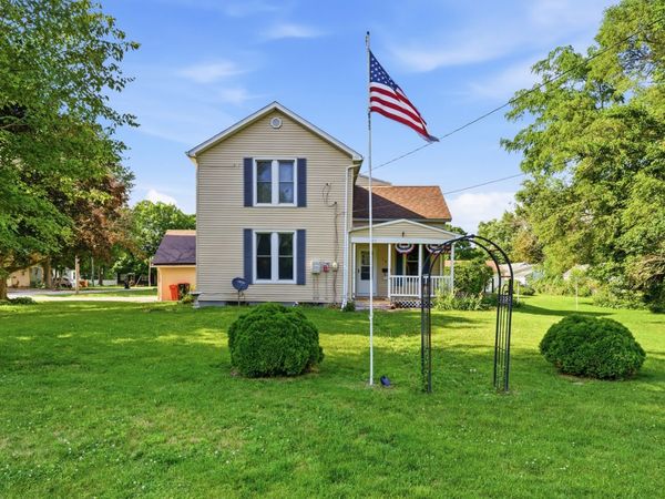 503 NE 3rd Street , Aledo, IL 61231