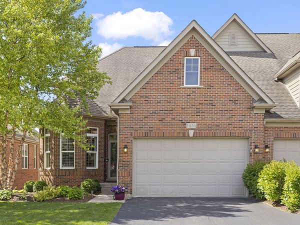 1636 Castle Lawn Court , Naperville, IL 60565