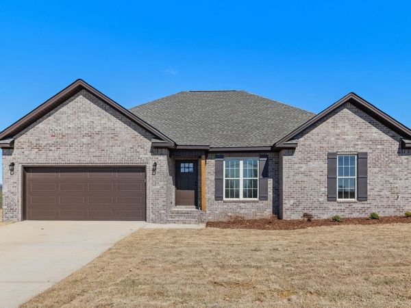 1032 Co Rd 31, Killen, AL 35645
