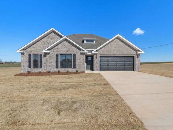 1044 Co Rd 31, Killen, AL 35645