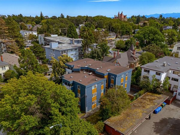 1331 Johnson St , Unit #8, Victoria, BC V8W 3P2