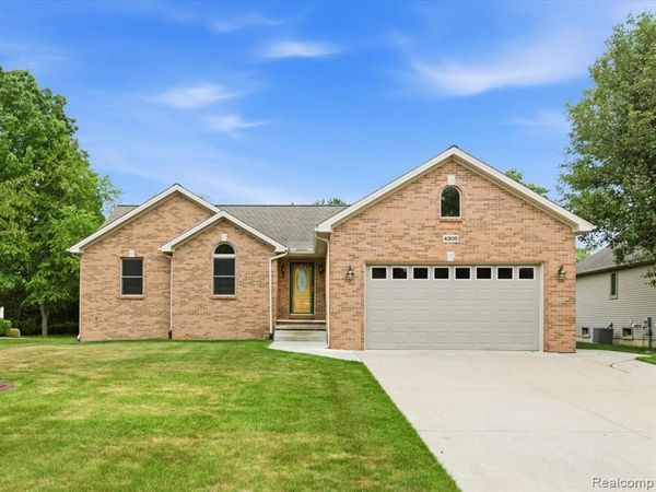 4305 Juniper Lane , Port Huron Twp, MI 48060