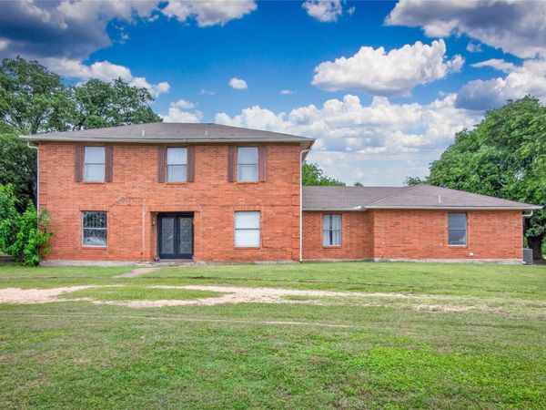 1405 Southwood Hills DR, Taylor, TX 76574