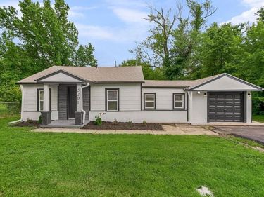 5201 NE 45th Terrace, Kansas City, MO 64117