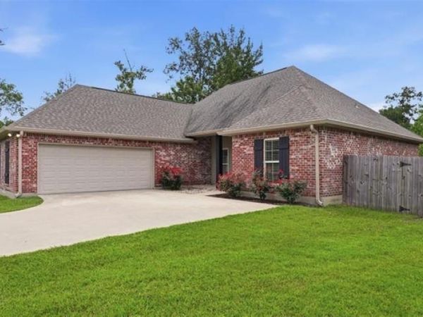 1091 Wineberry Lane, Lake Charles, LA 70611