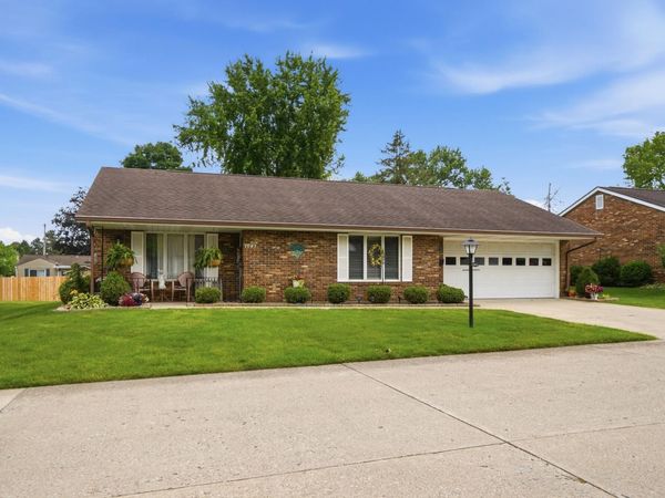 1043 Armsgate Road, Springfield, OH 45503
