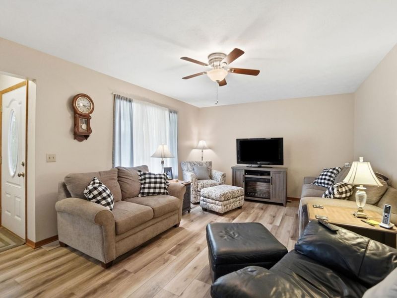 1043 Armsgate Road, Springfield, OH 45503 Photo 8