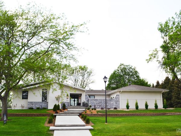 12931 Prairiewood Drive, Aberdeen, SD 57401