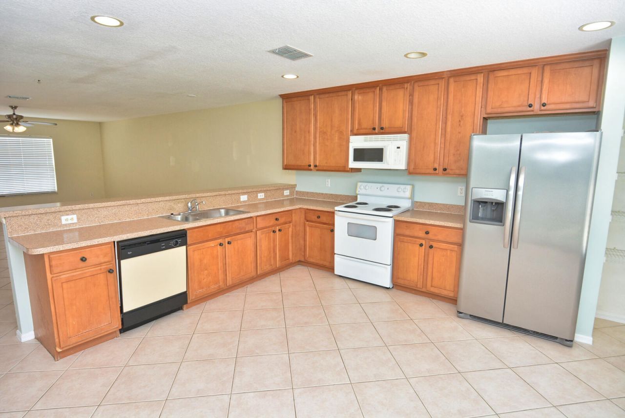 2093 SE Fern Park Drive, Port Saint Lucie, FL 34952 Photo